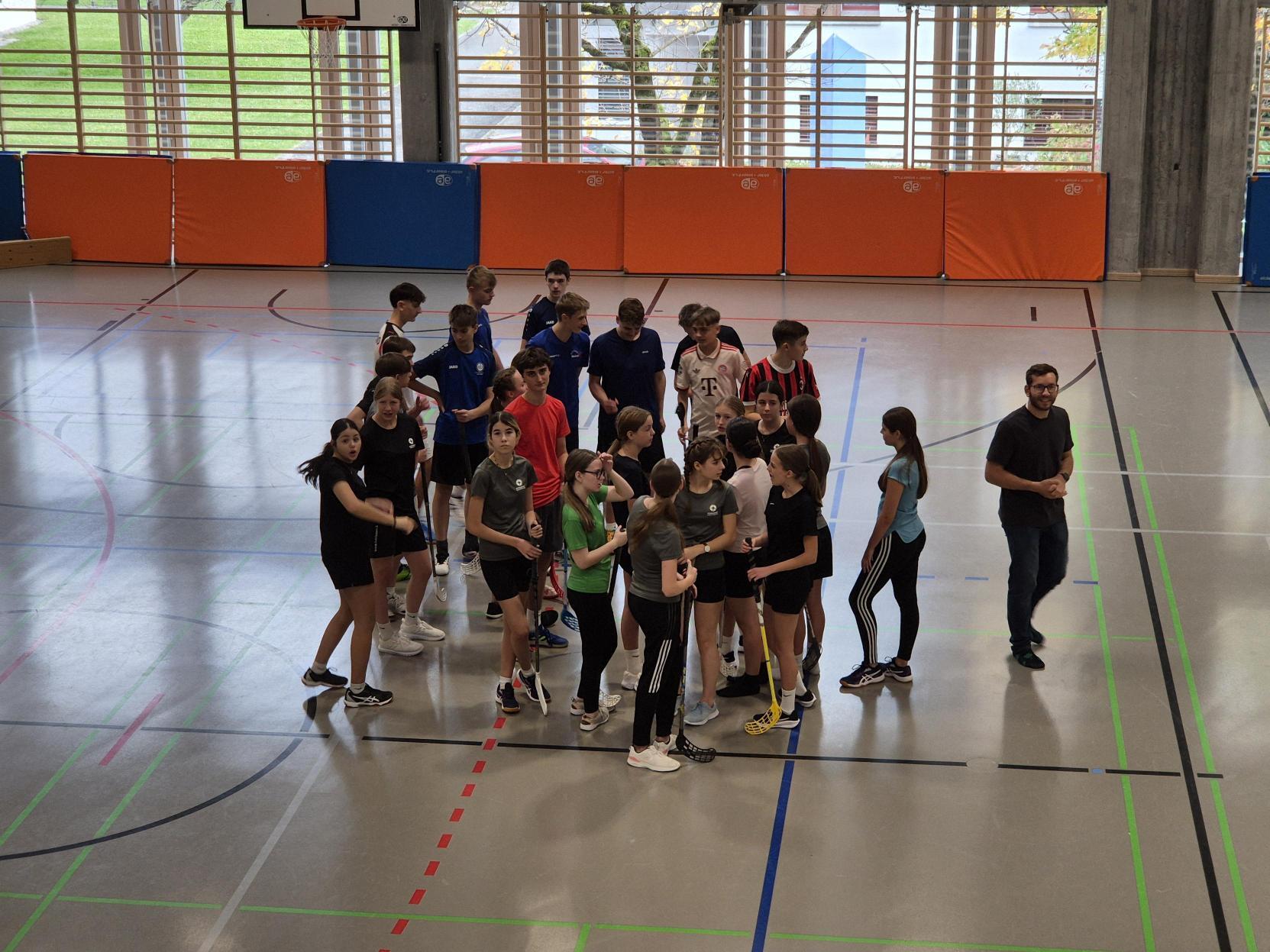 Medien (16)